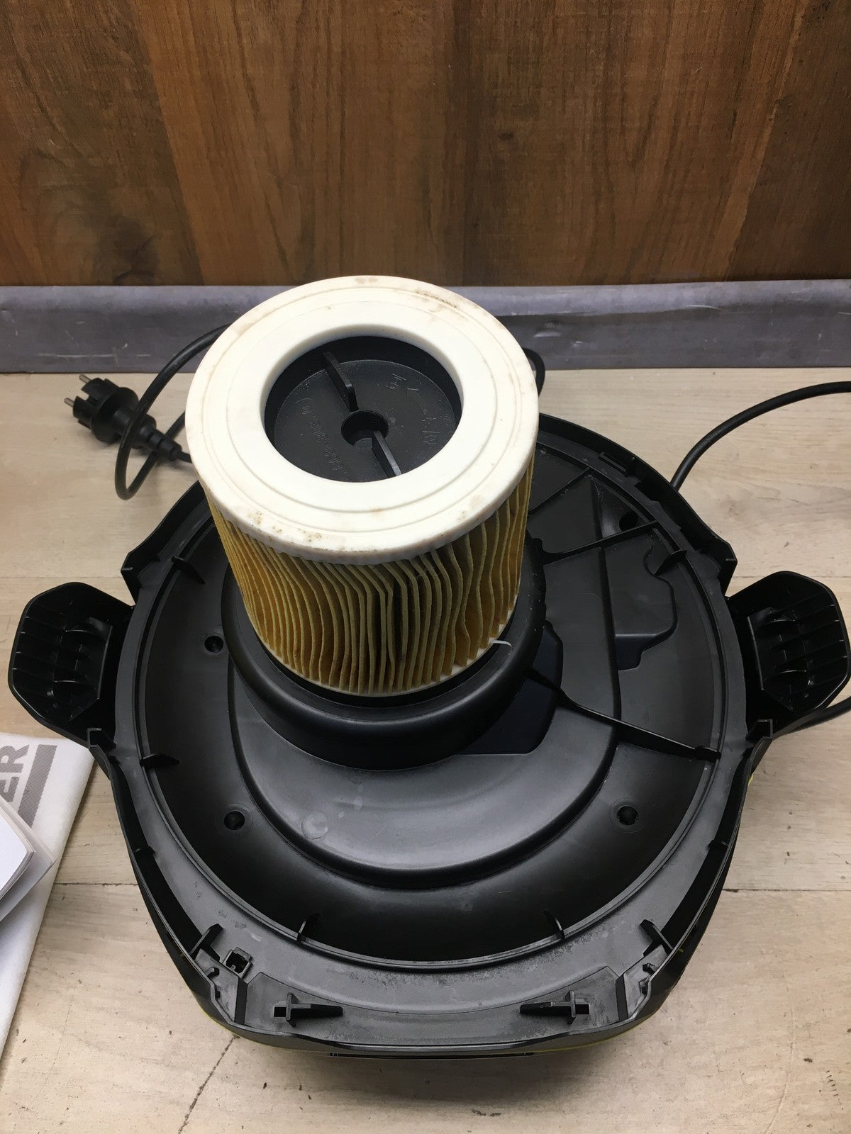Kärcher Nass-/Trockensauger WD 2 Plus (1.628-009.0), 1000 W, I40856
