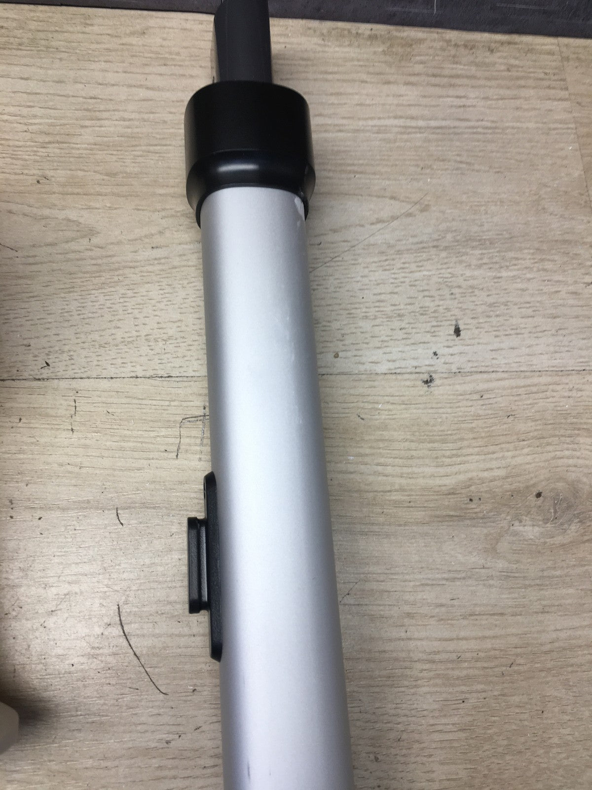 AEG Serie 6000 Akku‑Staubsauger AP61HB21SH, I39477