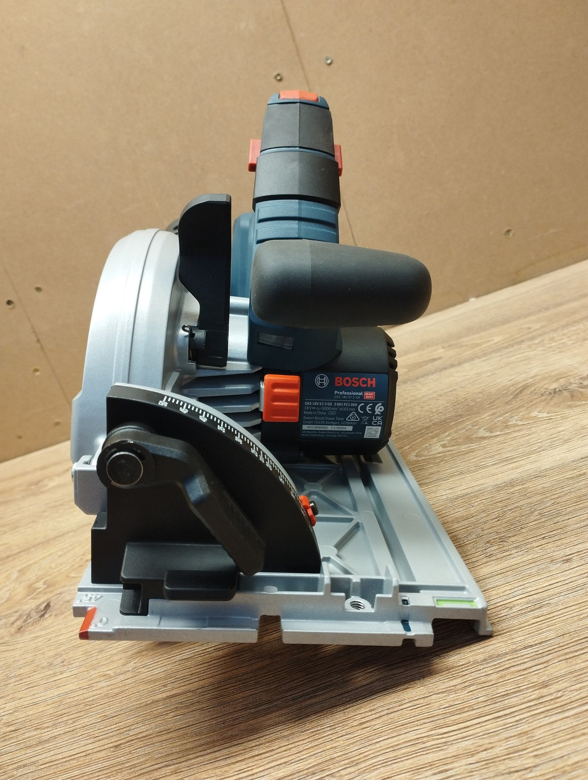 Bosch PRO 18V System Akku-Kreissäge GKS 18V-57-2 GX Solo, I40670