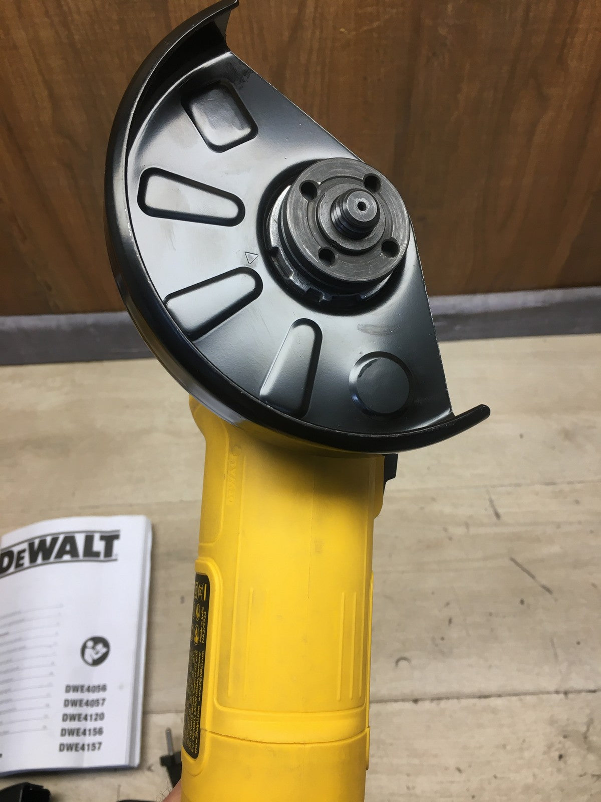 DEWALT Winkelschleifer DWE4157, 125 mm (900 Watt, 11.800 U/min), I40968
