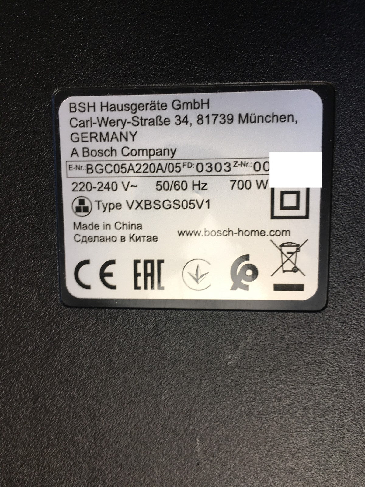 Bosch Serie 2 Staubsauger beutellos BGC05A220A, 700W, I39736