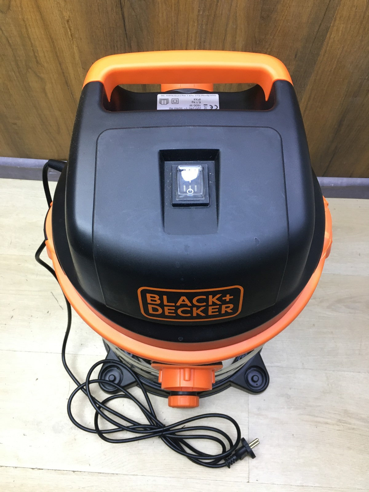 BLACK & DECKER Staubsauger BXVC30XDE 1600 W, I34569