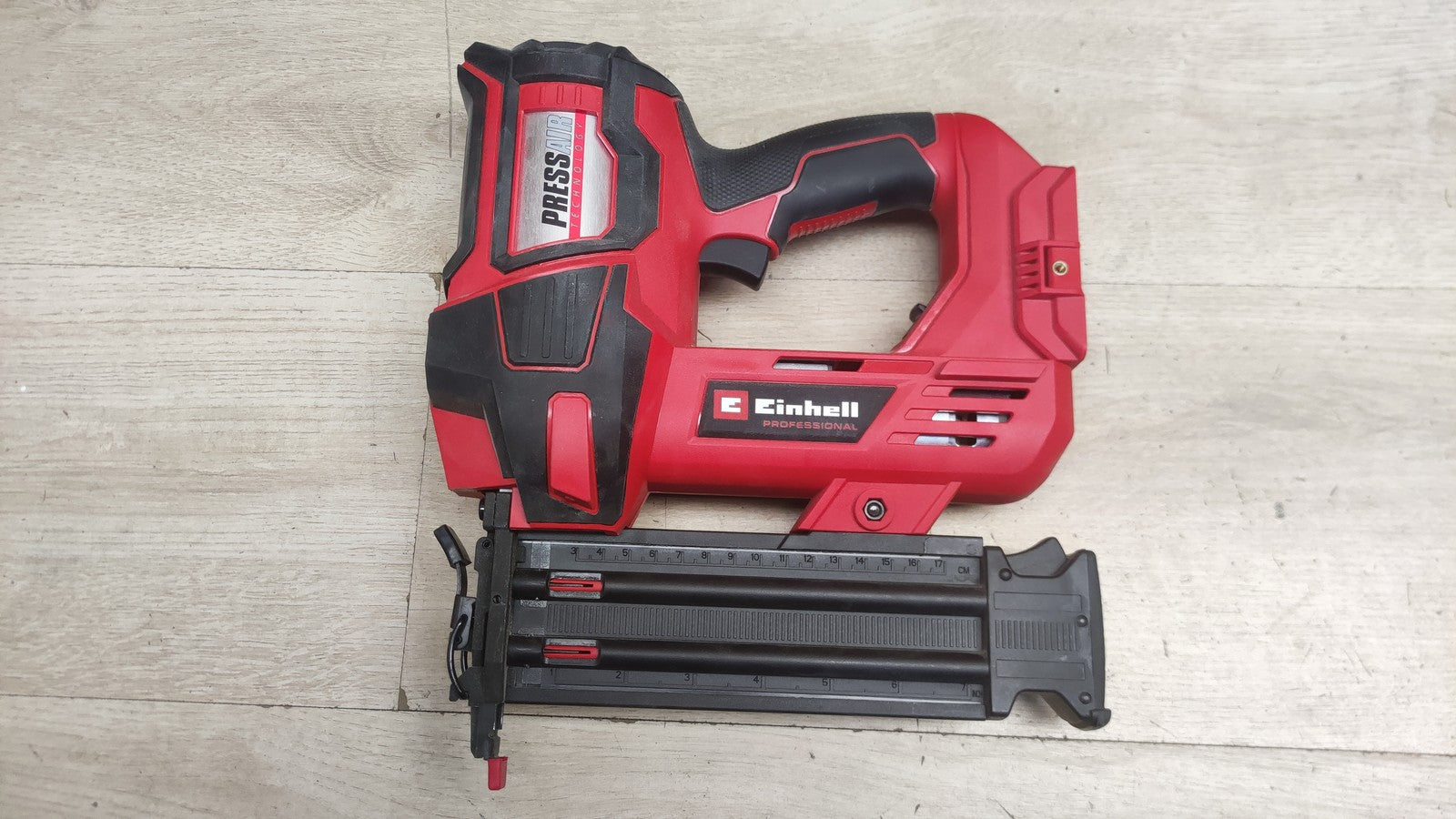 Einhell Akku-Nagler FIXETTO 18/50 N Solo, 18V, 60 Schuss/min, I38162