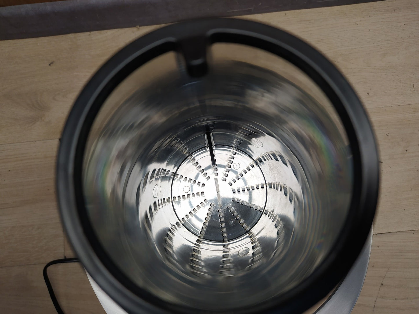 Philips HR1921/20 Entsafter, 1100W, 2L, I36073