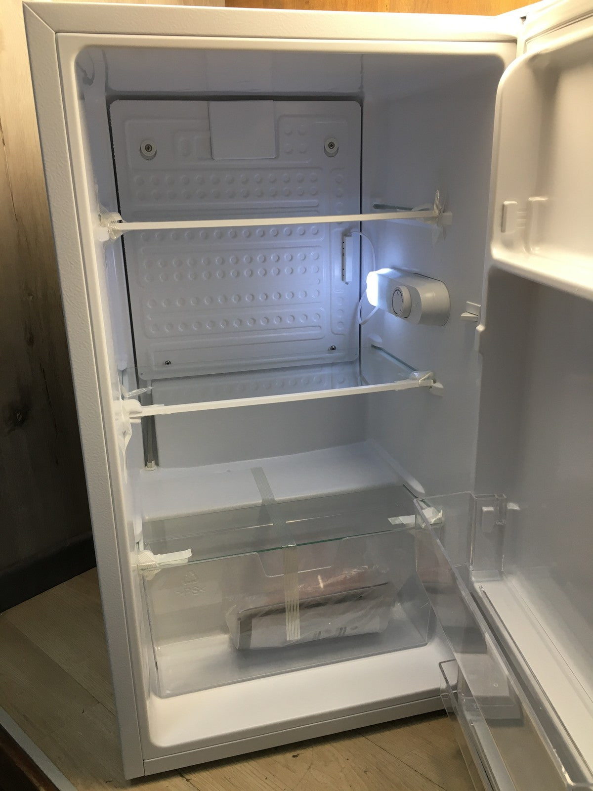 Gorenje R39EPW4 Tischkühlschrank Freistehend, 40dB, 92 L, EEK E, I39436