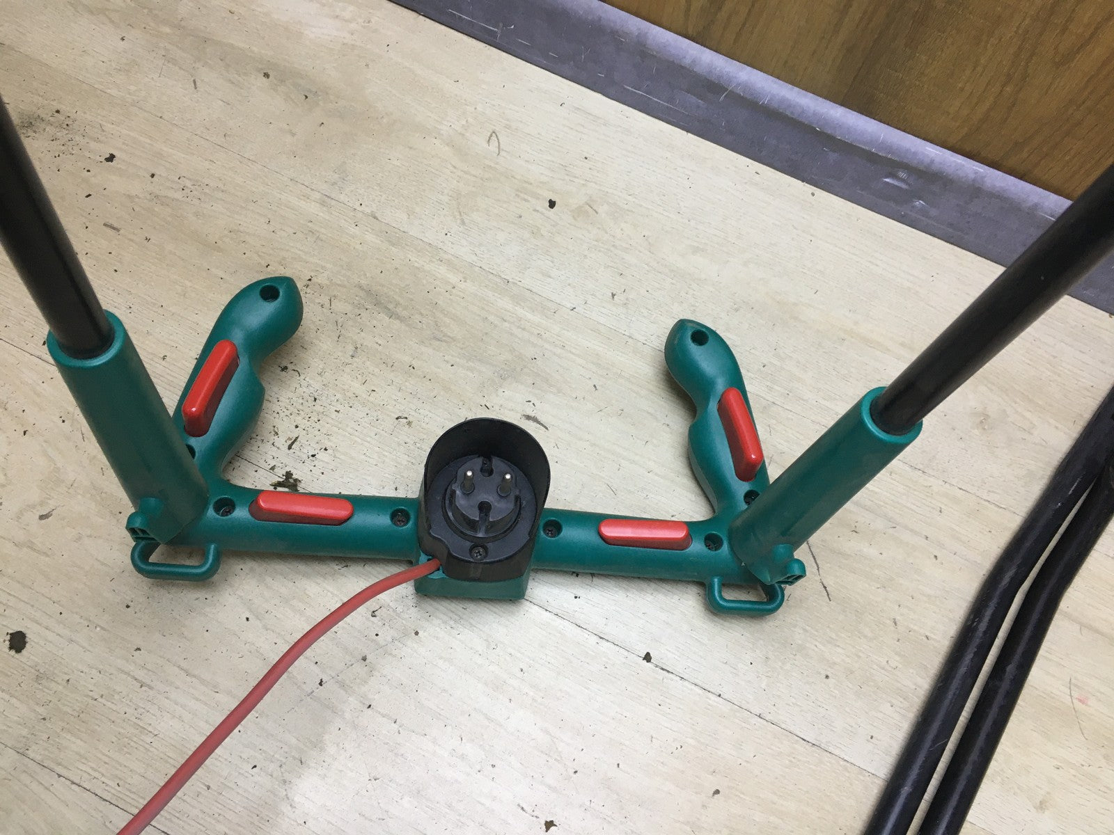 Bosch DIY ARM 34 Elektro-Rasenmäher Grasfangbox 1300 W, I35687