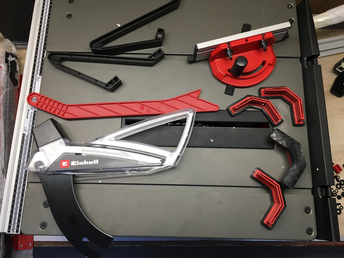 Einhell TC-TS 2225 U Elektro-Tischkreissäge 2200W inkl. Untergestell, I37626