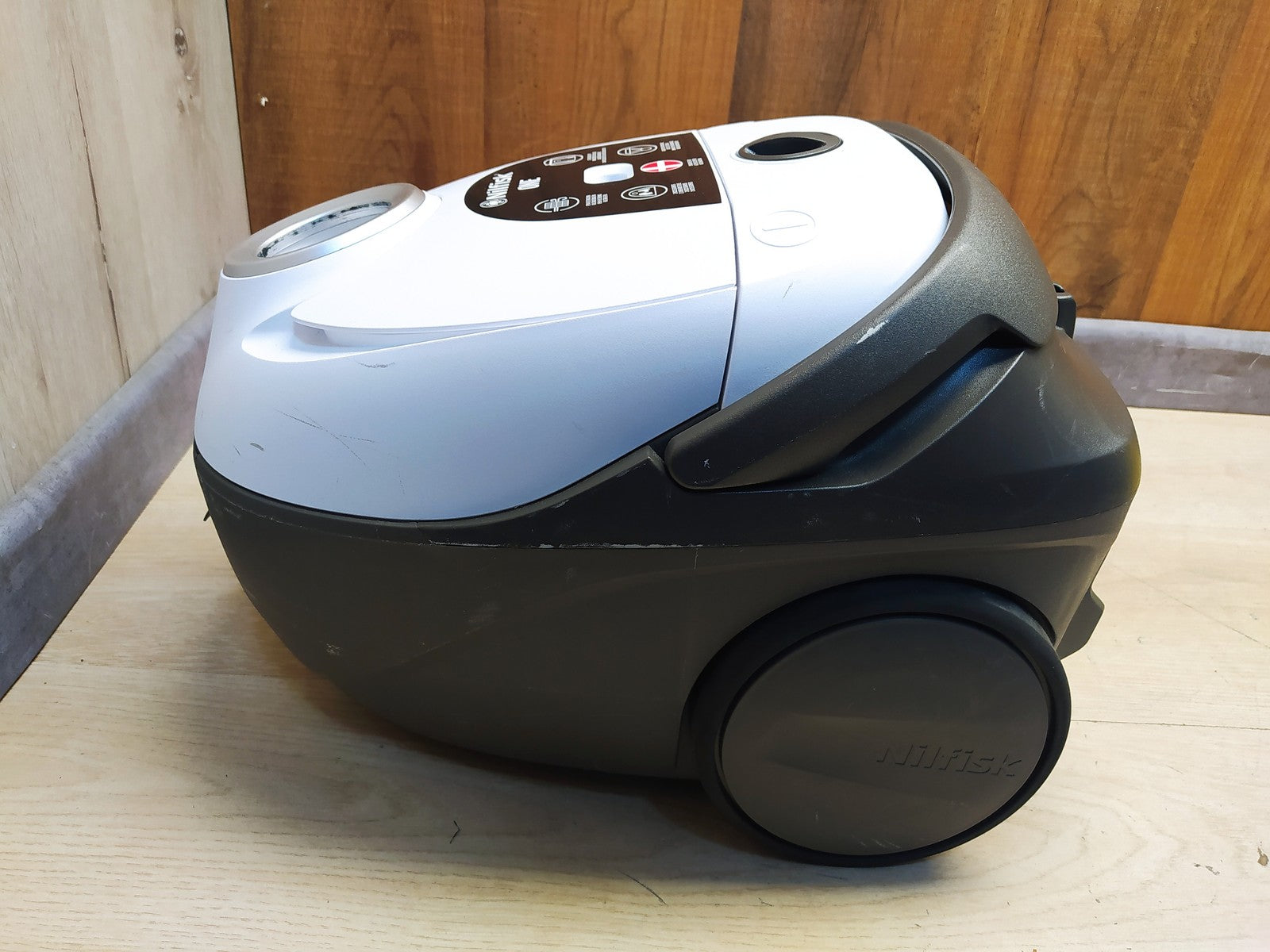Nilfisk Staubsauger One WB10P05A-HB15, 750W, I37553