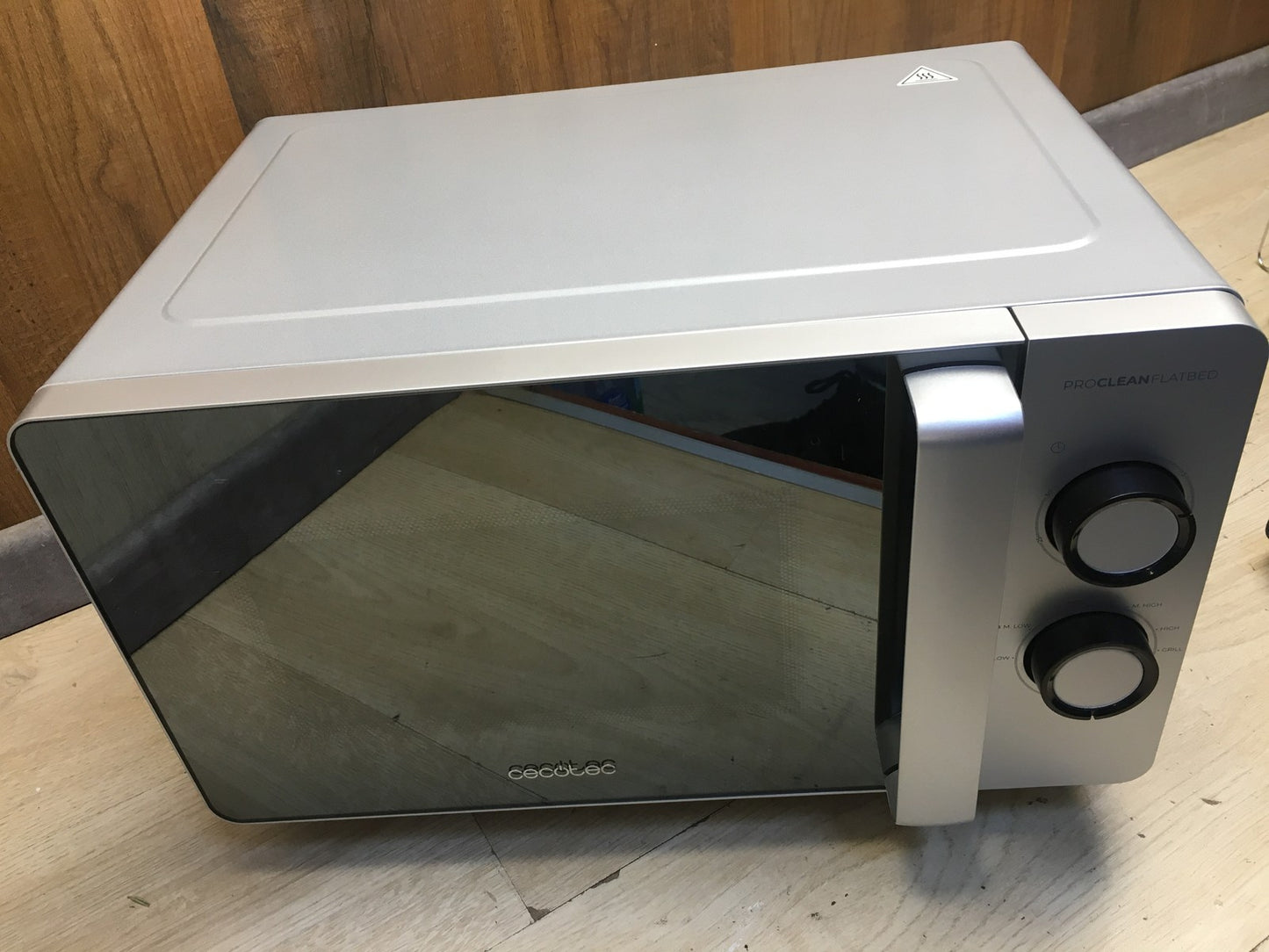 Cecotec ProClean 3160 Flatbed Mirror Mikrowelle mit Grill, 20L, 700W, I39745
