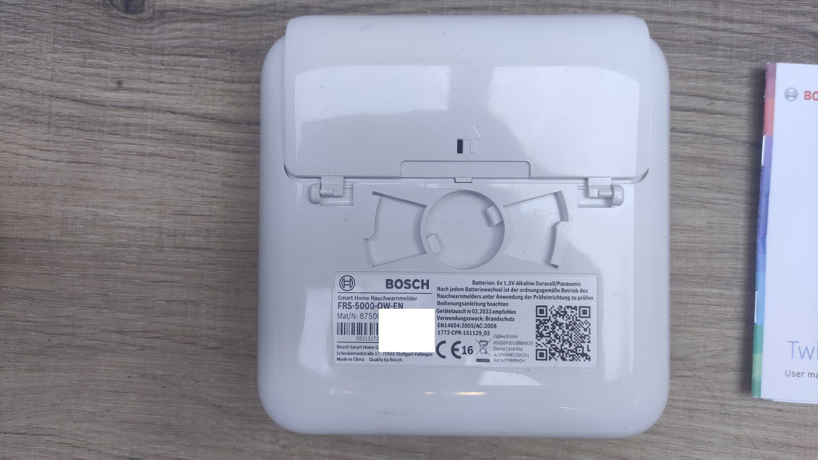 Bosch Smart Home Rauchmelder Twinguard mit Luftqualitätsmessung, I39247