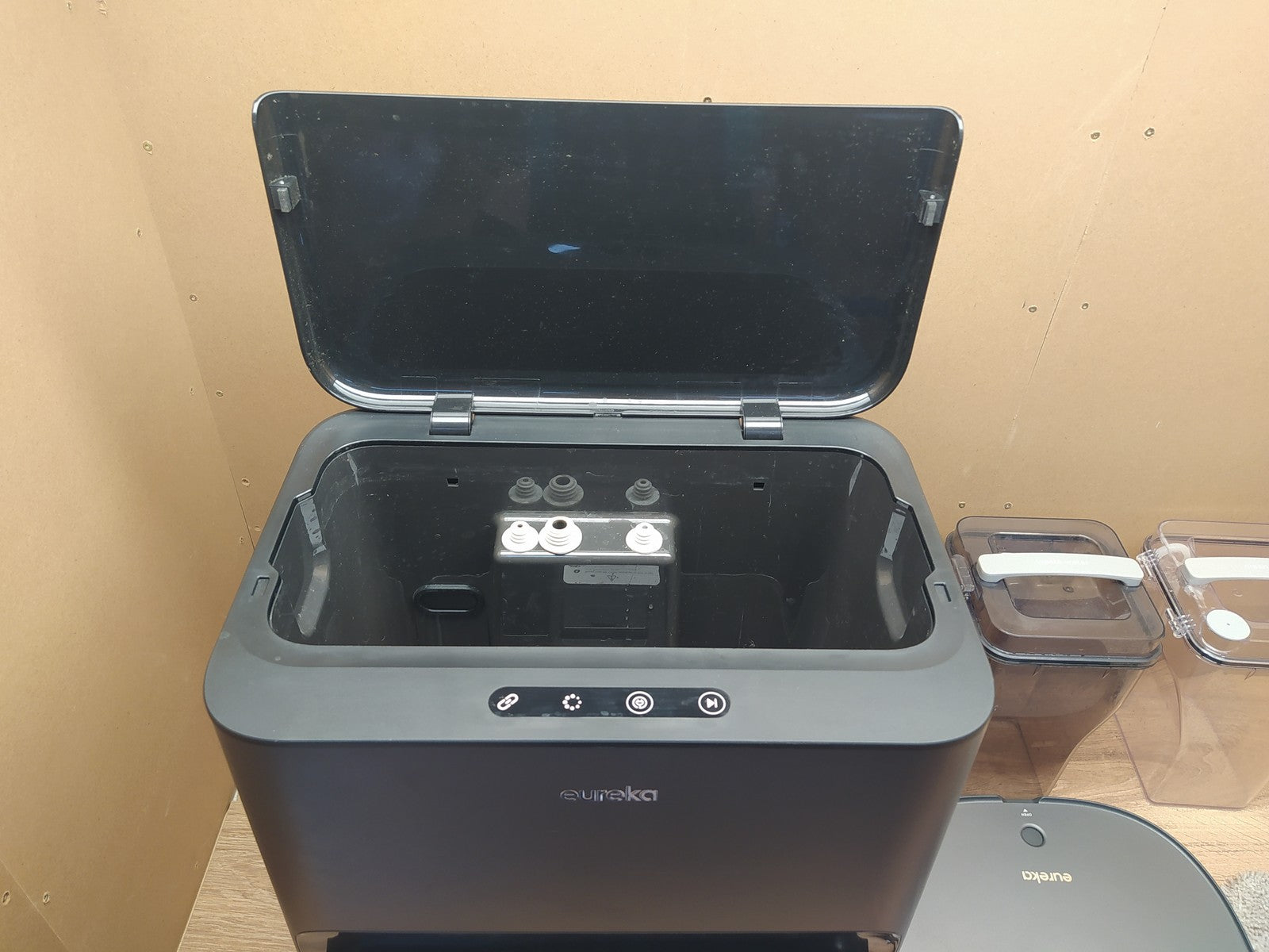 Eureka J12 Ultra Saugroboter mit Wischfunktion, I39399