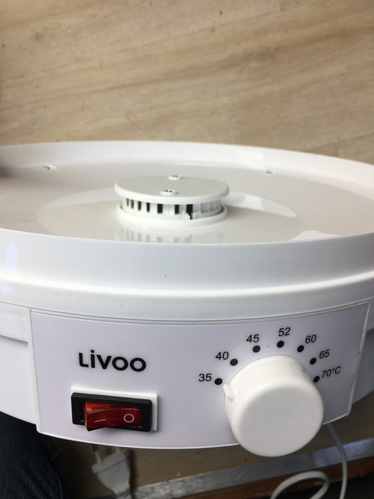 Livoo CS120704 5-Tablett-Dörrgerät für Obst und Gemüse DOM202, I35857