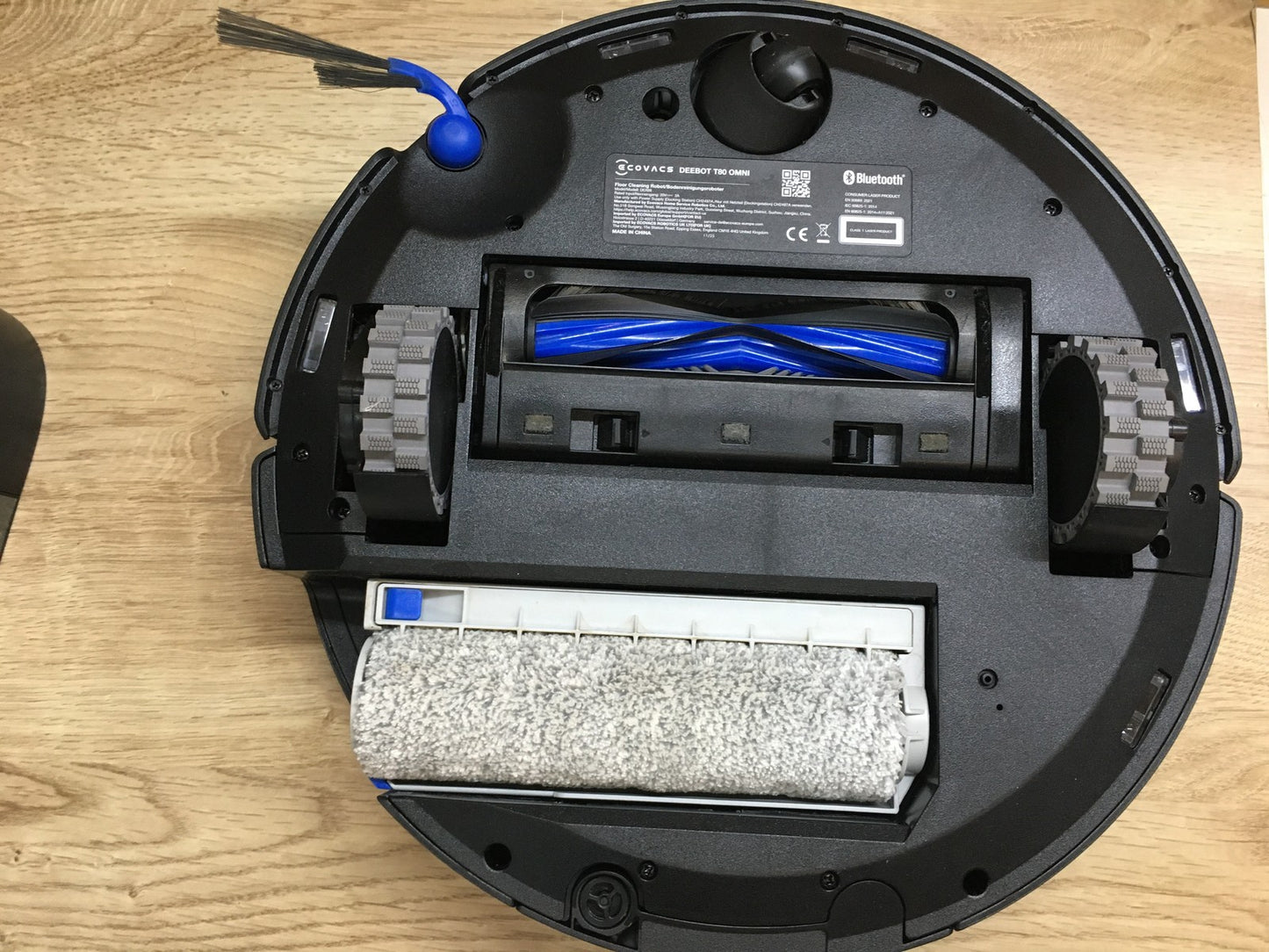 Ecovacs Deebot T80 Omni Saugroboter mit Wischfunktion DEX68, schwarz, I39954