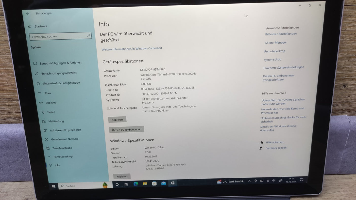 Microsoft Surface Pro 4 Windows Tablet 2736x1824 Touch m3-6Y30 4GB RAM 128GB SSD