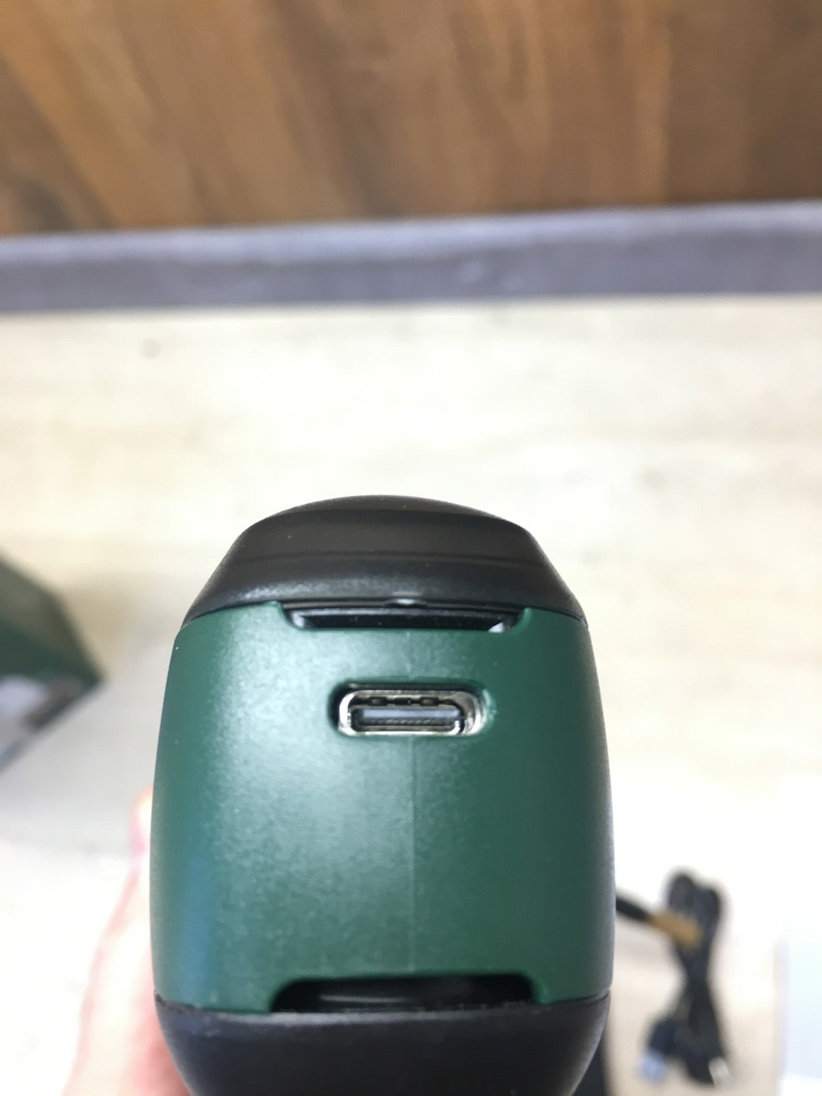 Bosch EasyPump Akku-Druckluftpumpe (3,0 Ah Akku, 3,6 V), I38595