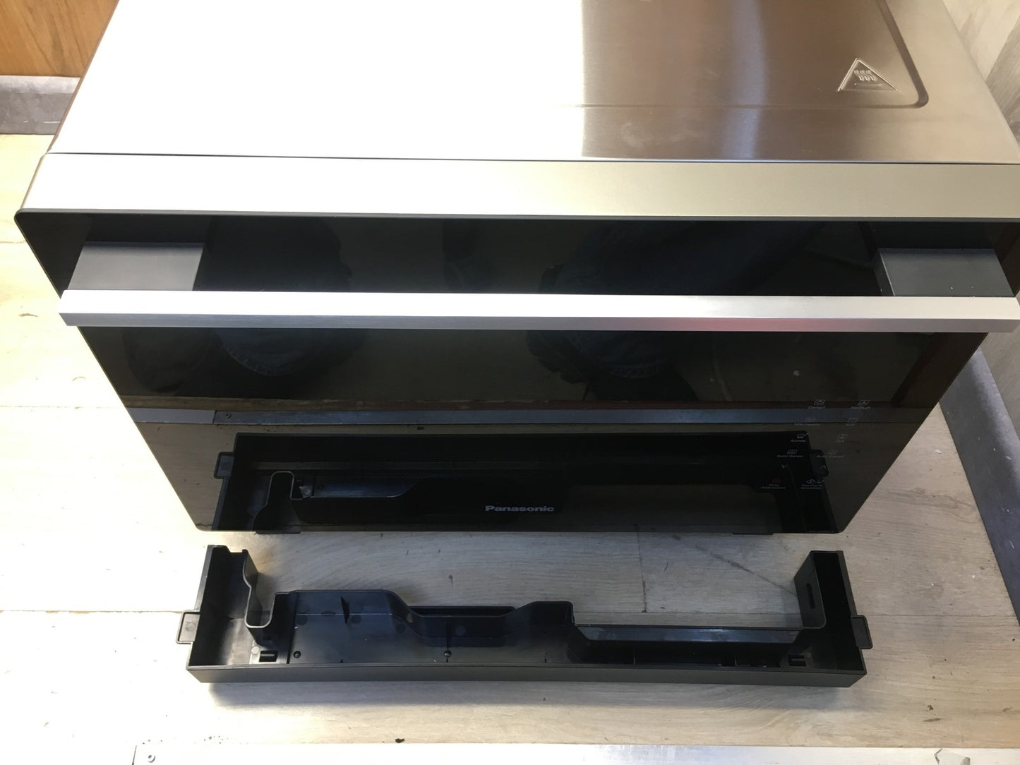 Panasonic NN-CS89LB 4-in-1 Kombi-Mikrowelle, Dampfofen & Grill, 31 L, I39021