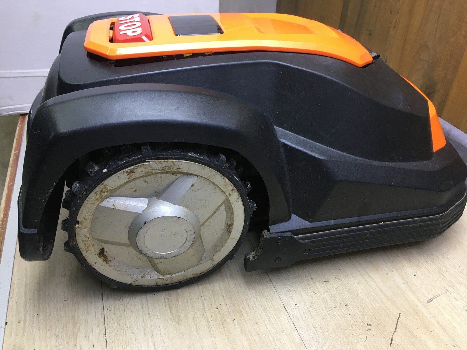 Yard Force SA500ECO Akku-Rasenmähroboter für bis zu 500m² , I34750