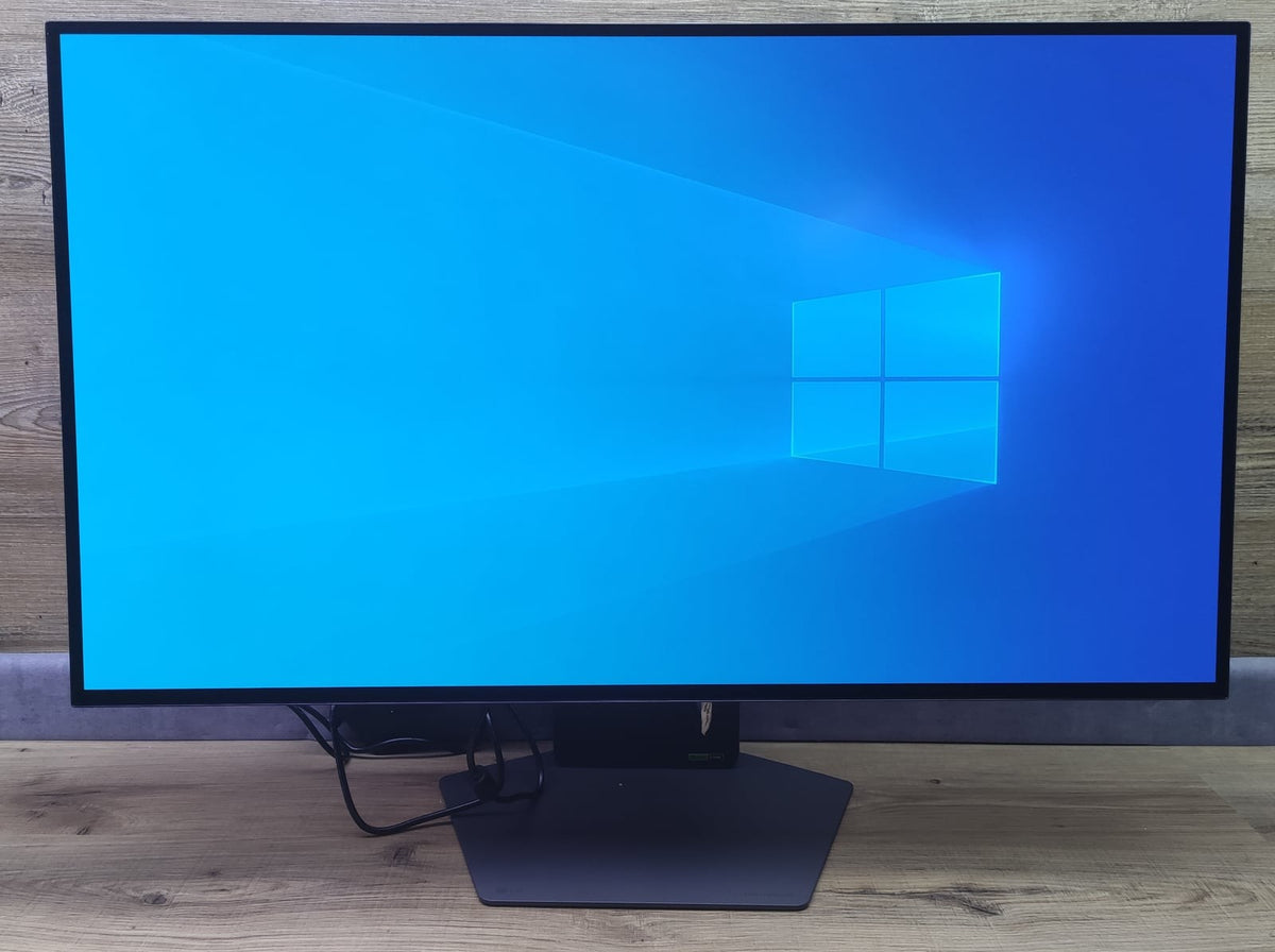 LG UltraGear OLED 4K 32GS95UV-B Monitor 31.46" 3840x2160 HDR NVIDIA G-Sync 240Hz