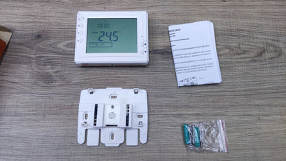 BRAVO digitaler wöchentlich programmierbarer Thermostat Y2A61, I35741