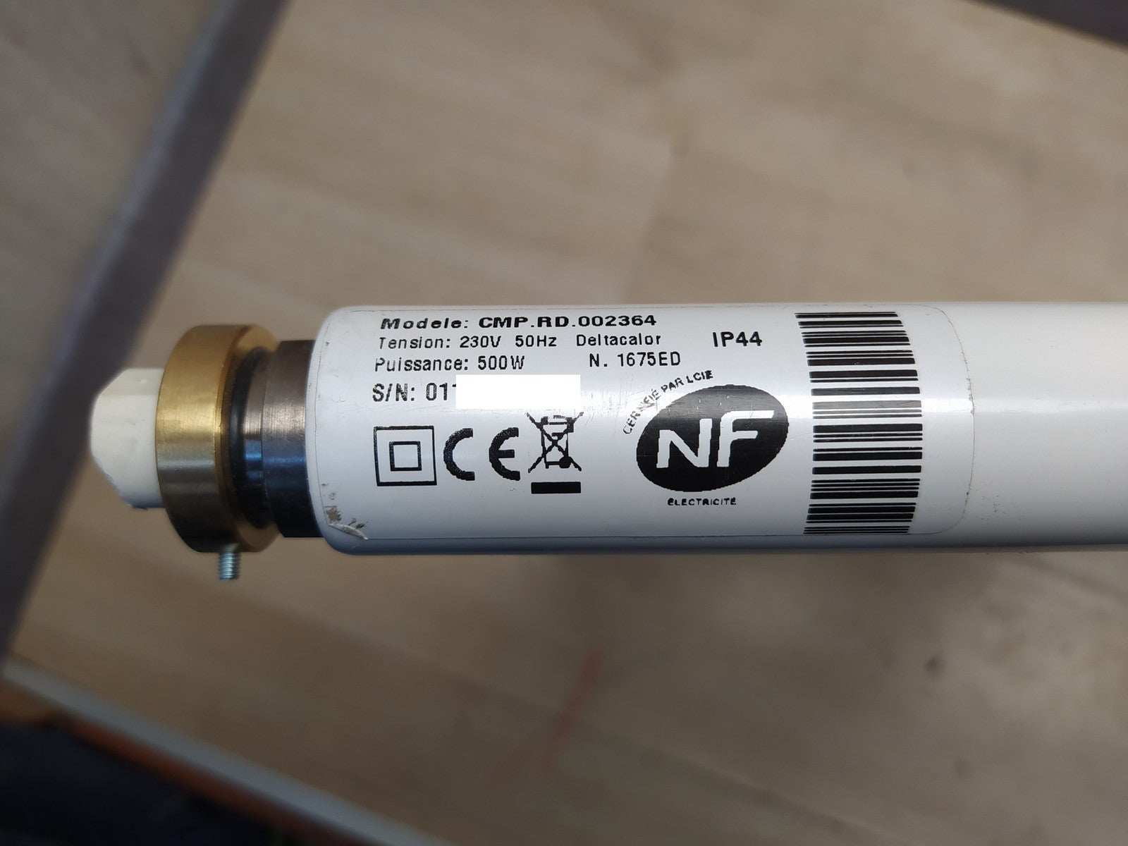 Deltacalor SER2135050FB elektrischer Badheizkörper 750W, I37853