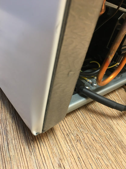 Comfee RCD50WH2EURT(E) Mini-Kühlschrank, 47 L, Retro-Design, I39355