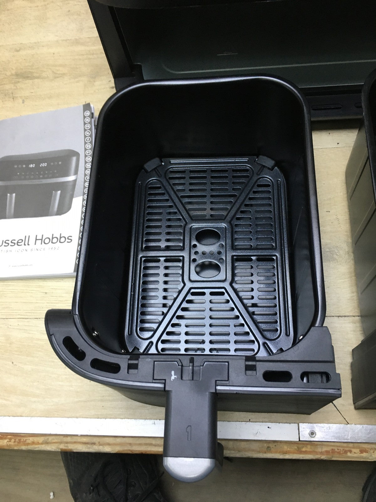 Russell Hobbs 27681-56 Heißluftfritteuse, 2 Fächer je 4,5l, I35636