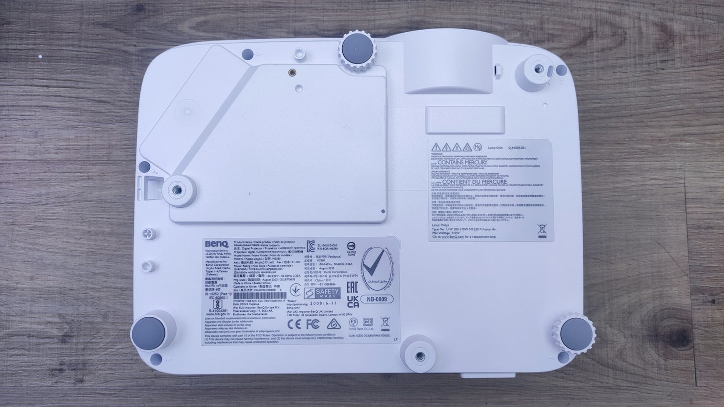 BenQ MS560 SVGA Projector mit Ganzglasobjektiven Beamer 4000 ANSI Lumen 3D Ready