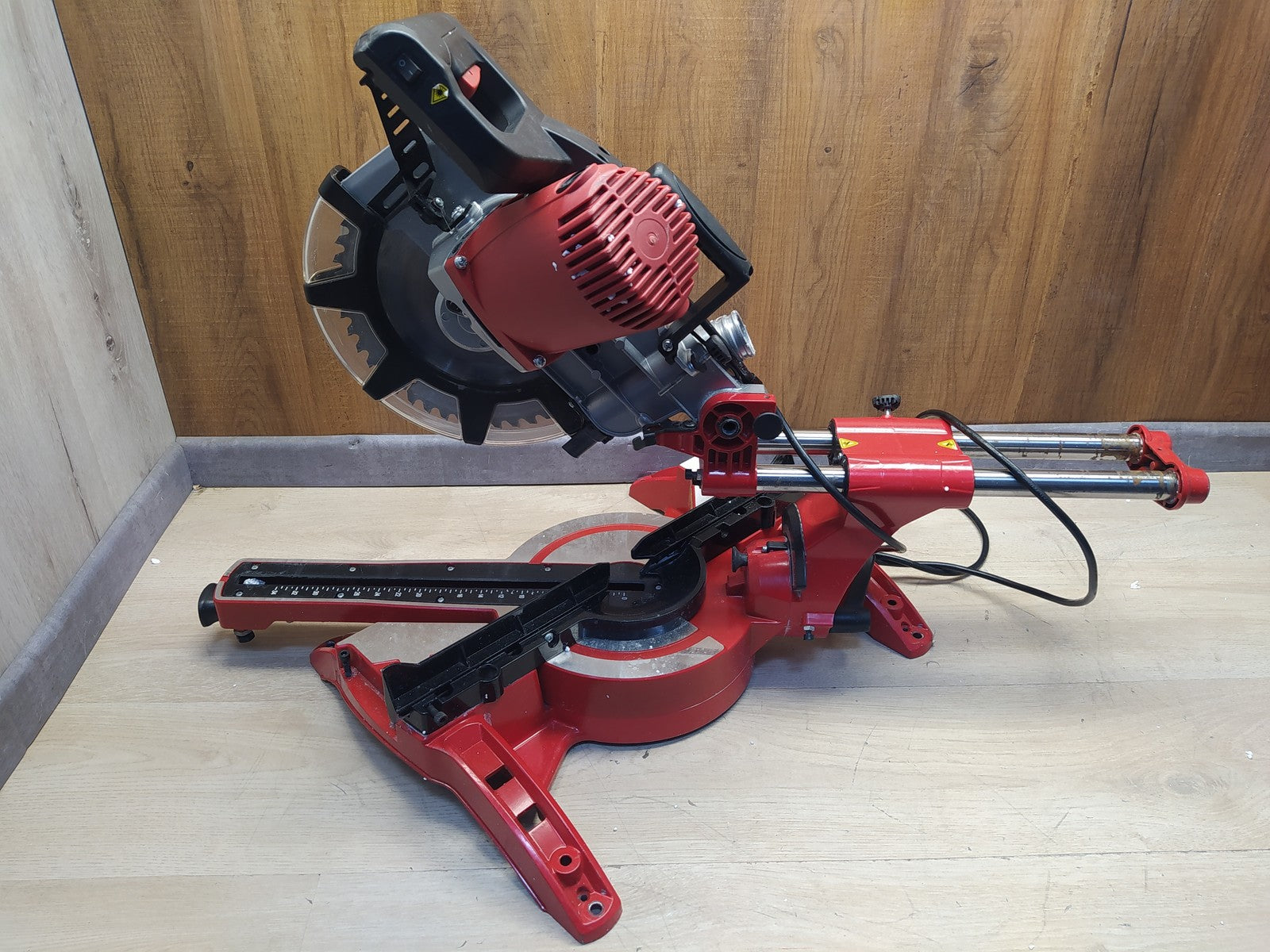 Einhell TC-SM 2534/1 Dual Elektro Zug-Kapp-Gehrungssäge 250mm (4300395), I36920