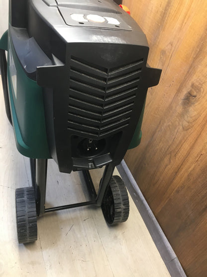 Bosch Leisehäcksler AXT 25 D, 2.500 W, für Hartholz und Dornensträucher, I38221
