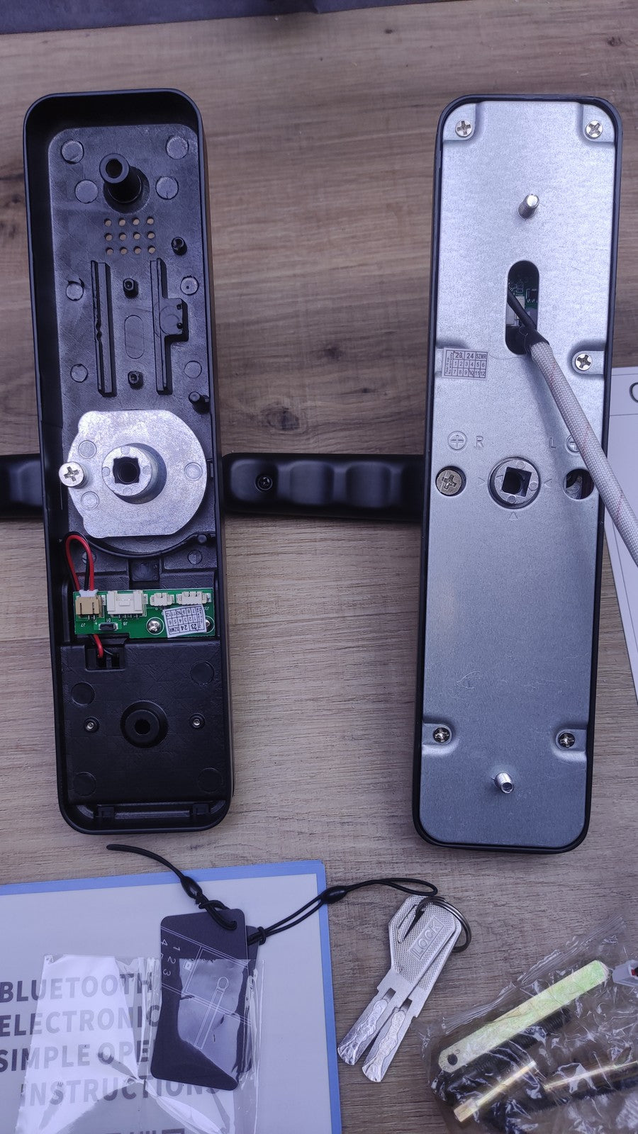 Rawrr ‎Smart Türschloss mit Fingerabdruck, I34849