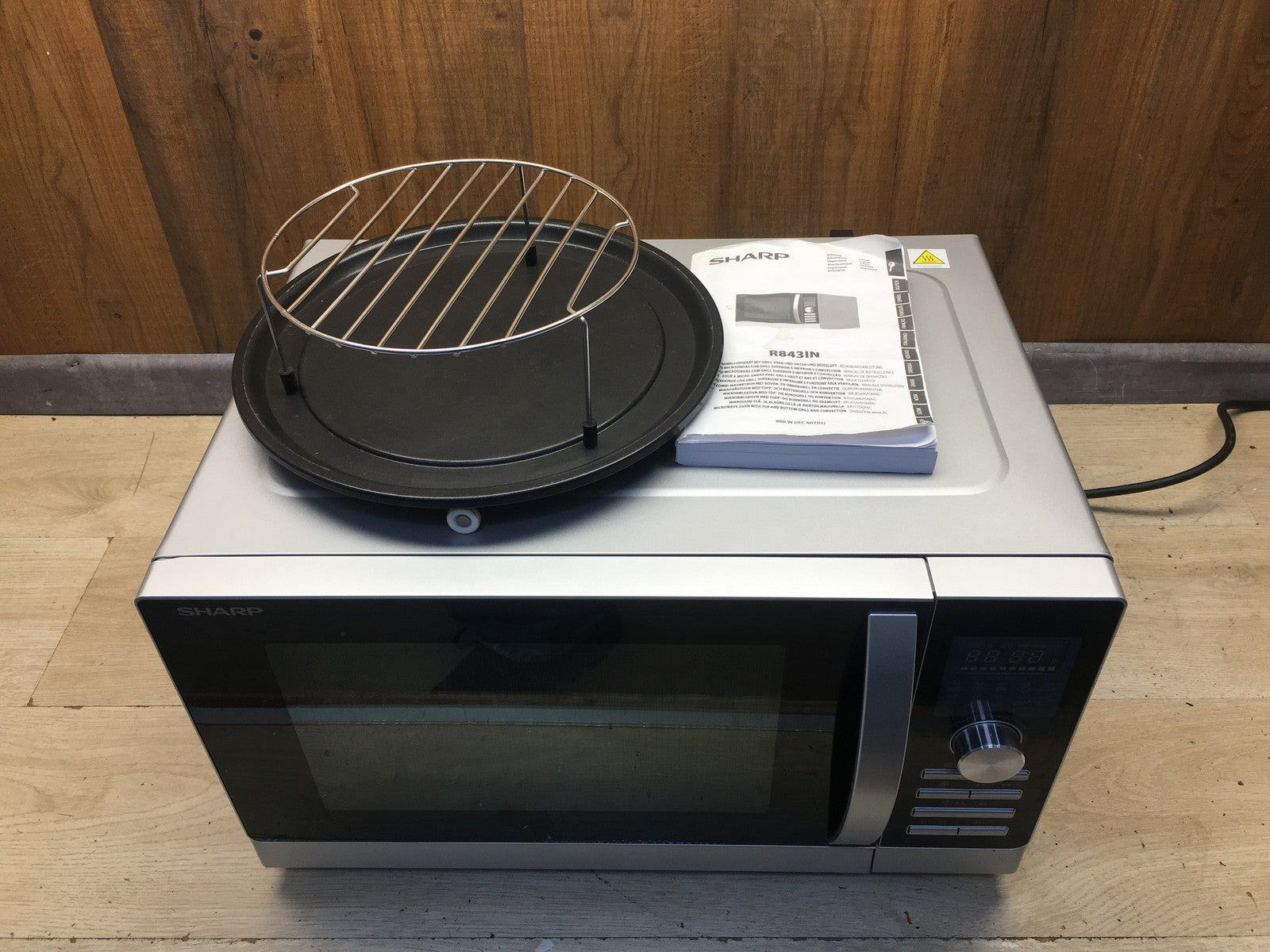 SHARP R843INW Mikrowelle 25 L, 900 W, I38994