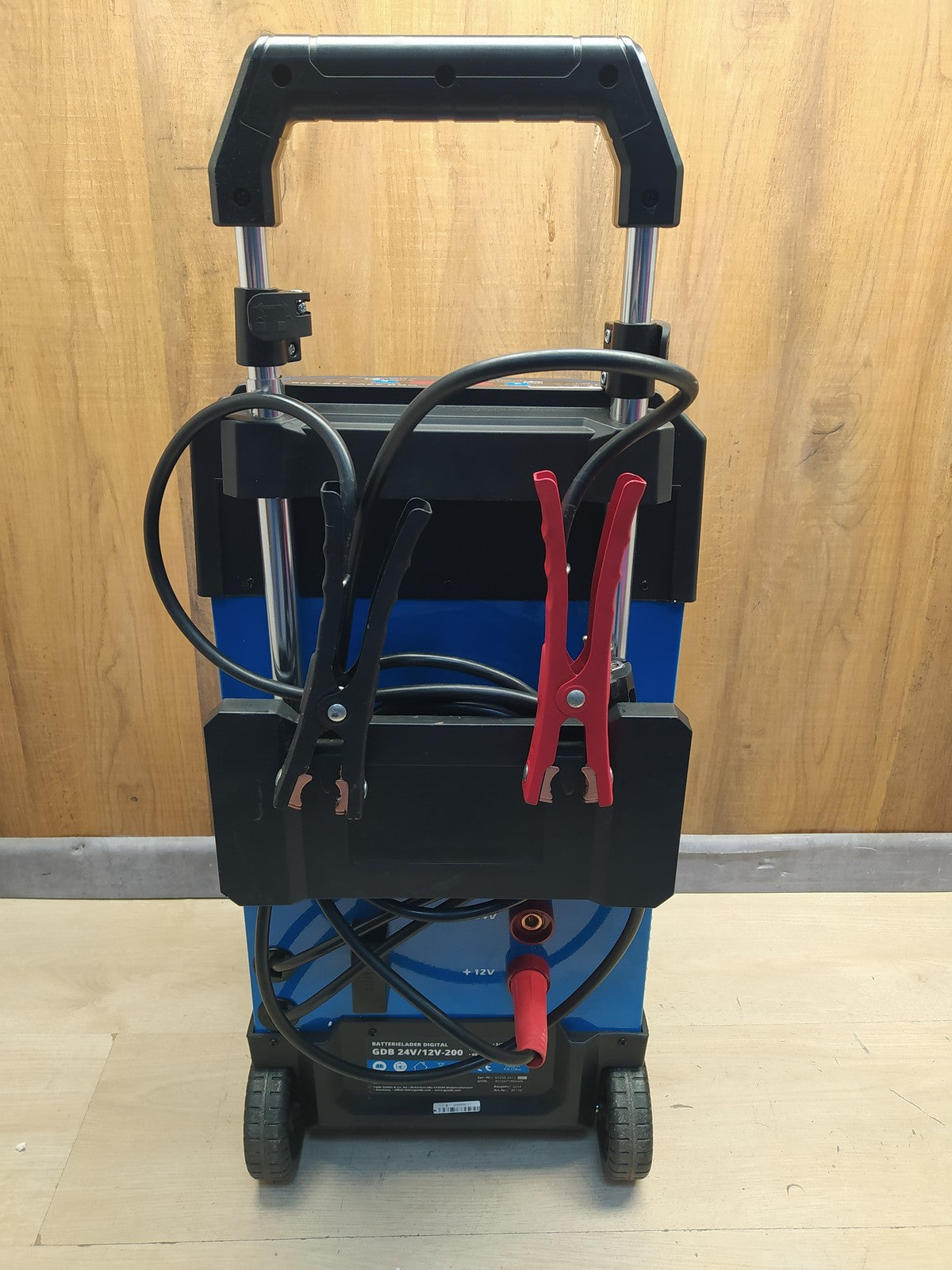 Güde 85128 Batterielader Digital GDB 24V/12V-200, I37465