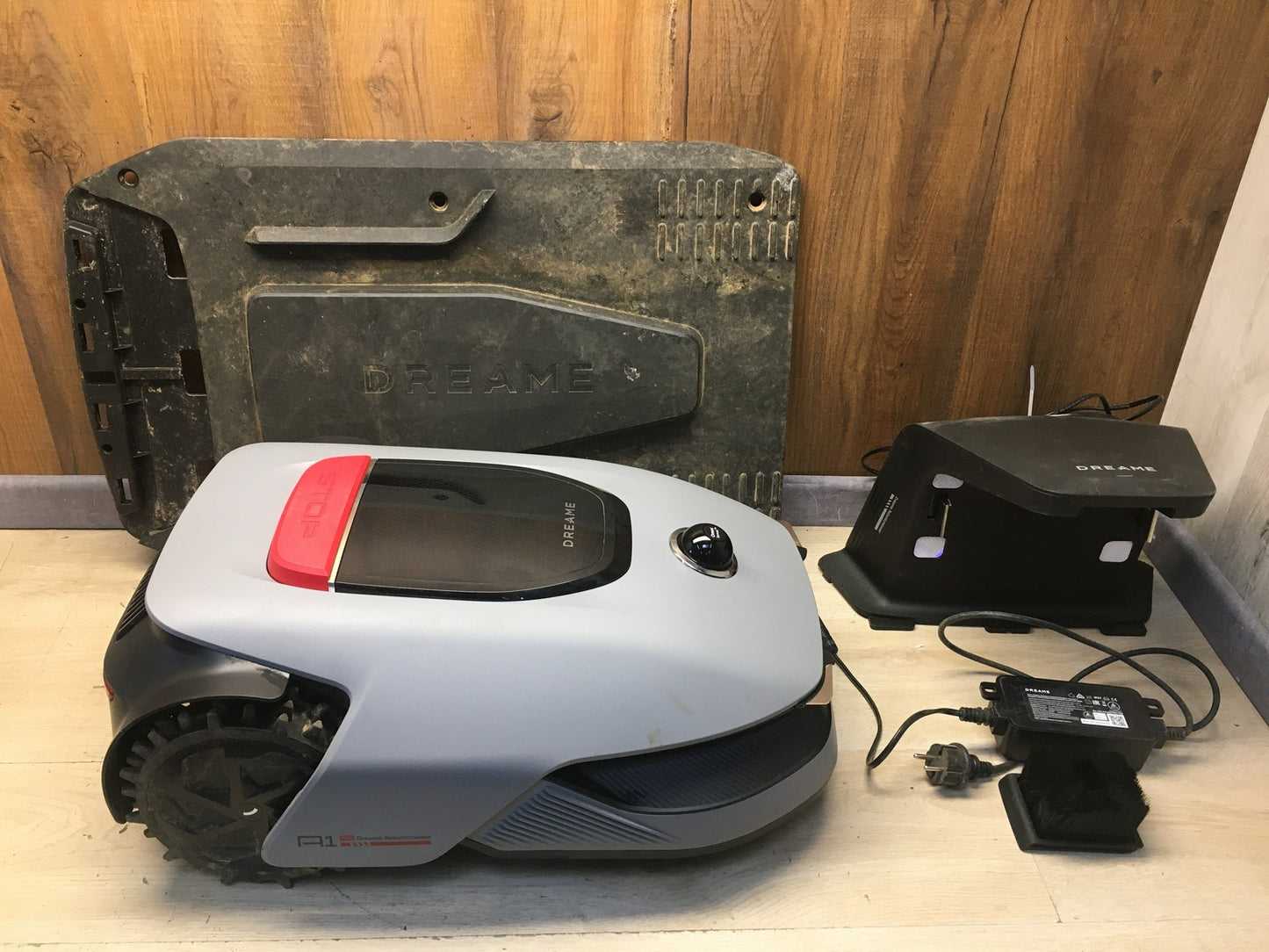 DREAME Intelligenter Mähroboter A1 Pro bis 2000m² 3D Sensor (MLLA7210) I38606