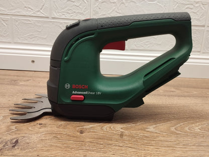 Bosch AdvancedShear 18V-10 Akku Gras- Strauchschere Set inkl. Akku 3 600 H57 000