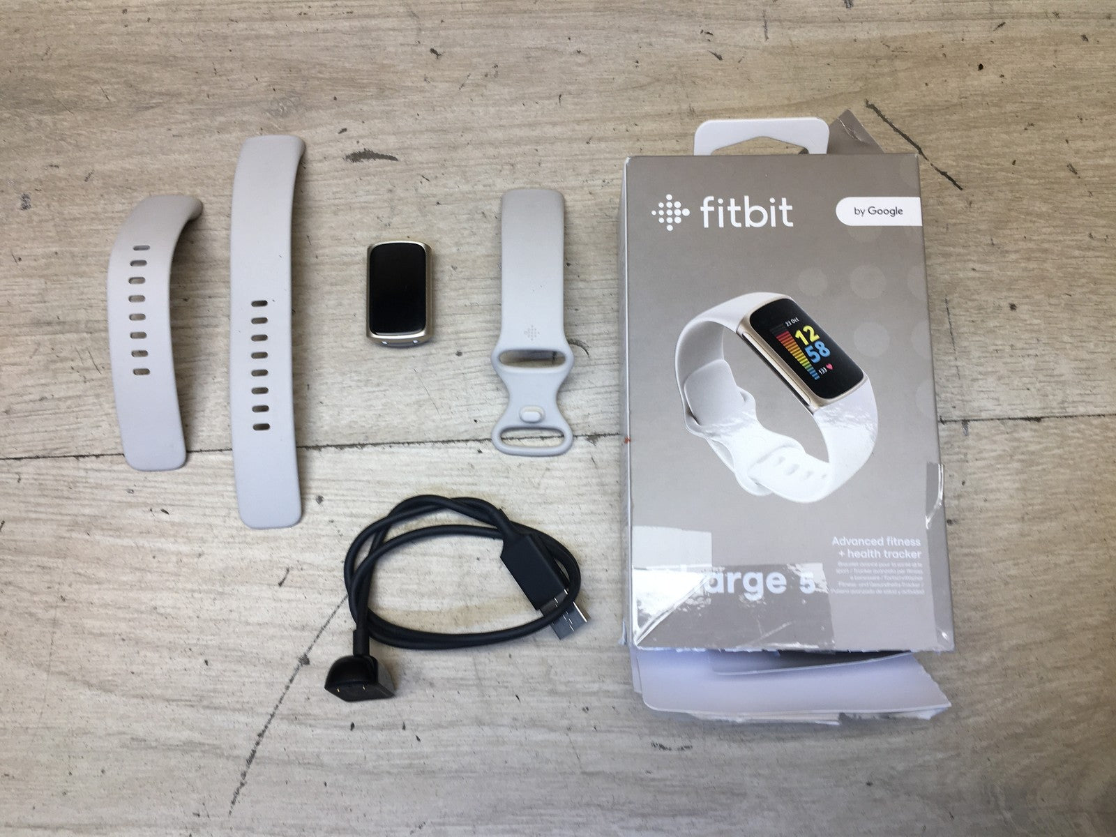 Fitbit Charge 5 FB423 Fitnesstracker, grau, I39178