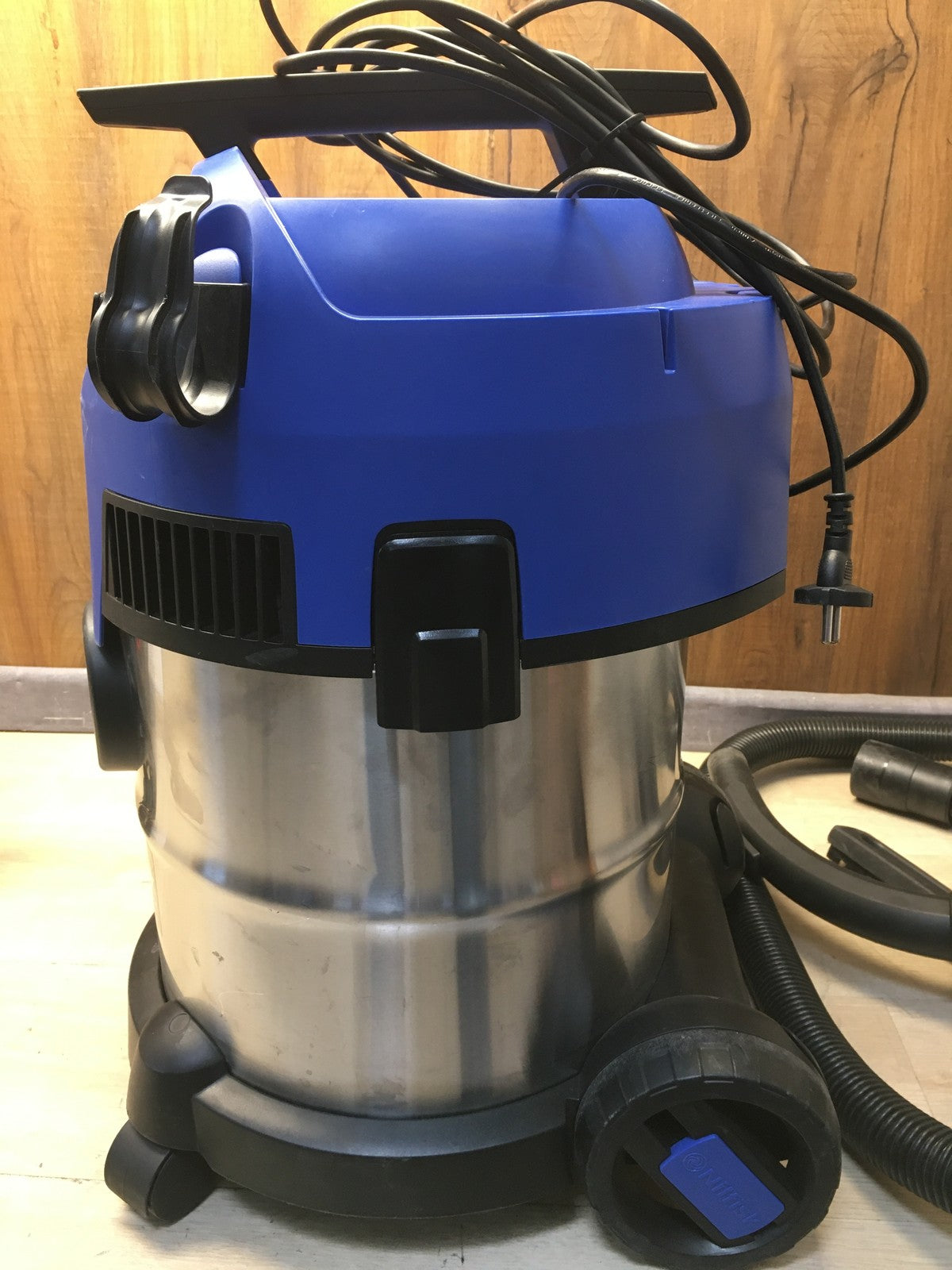 Nilfisk Multi II 22 Inox EU Elektro-Nass-/Trockensauger (18451551), I37304