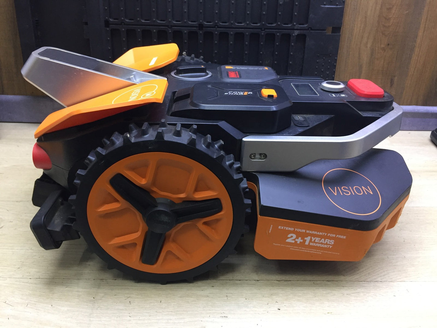 WORX Landroid Vision M550 Mähroboter ohne Begrenzungskabel WR205E I33591