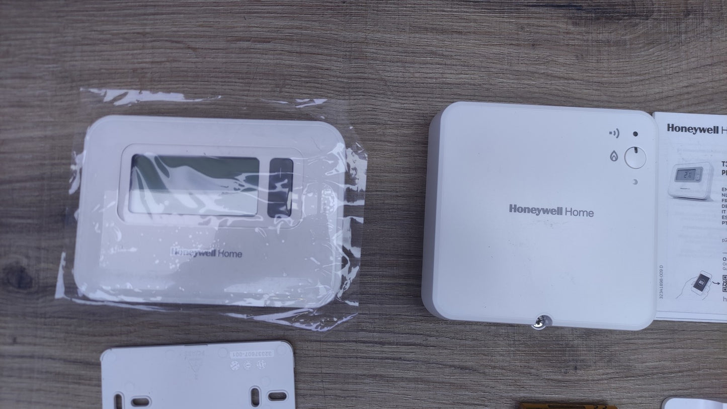 Honeywell T3R 7-Tage Programmierbarer Drahtloser Thermostat, I38536