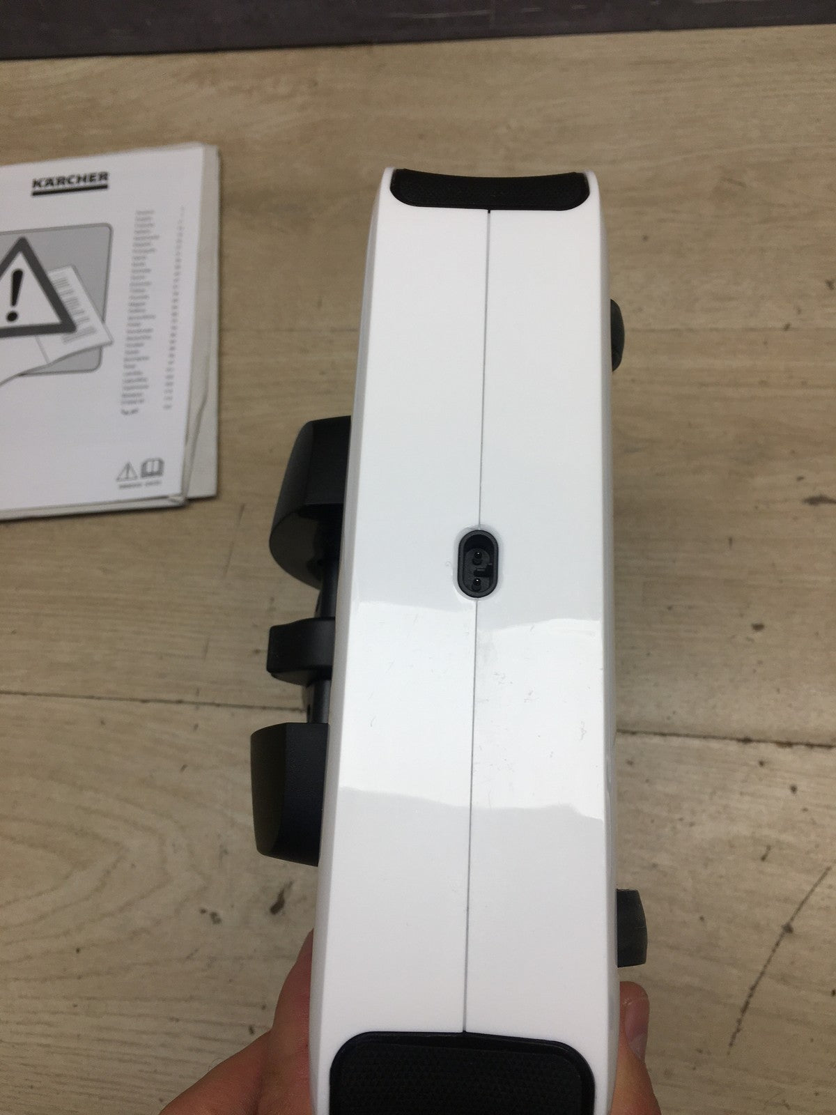 Kärcher 1.258-050.0 Akku-Besen KB 5, elektrischer Besen, I41028