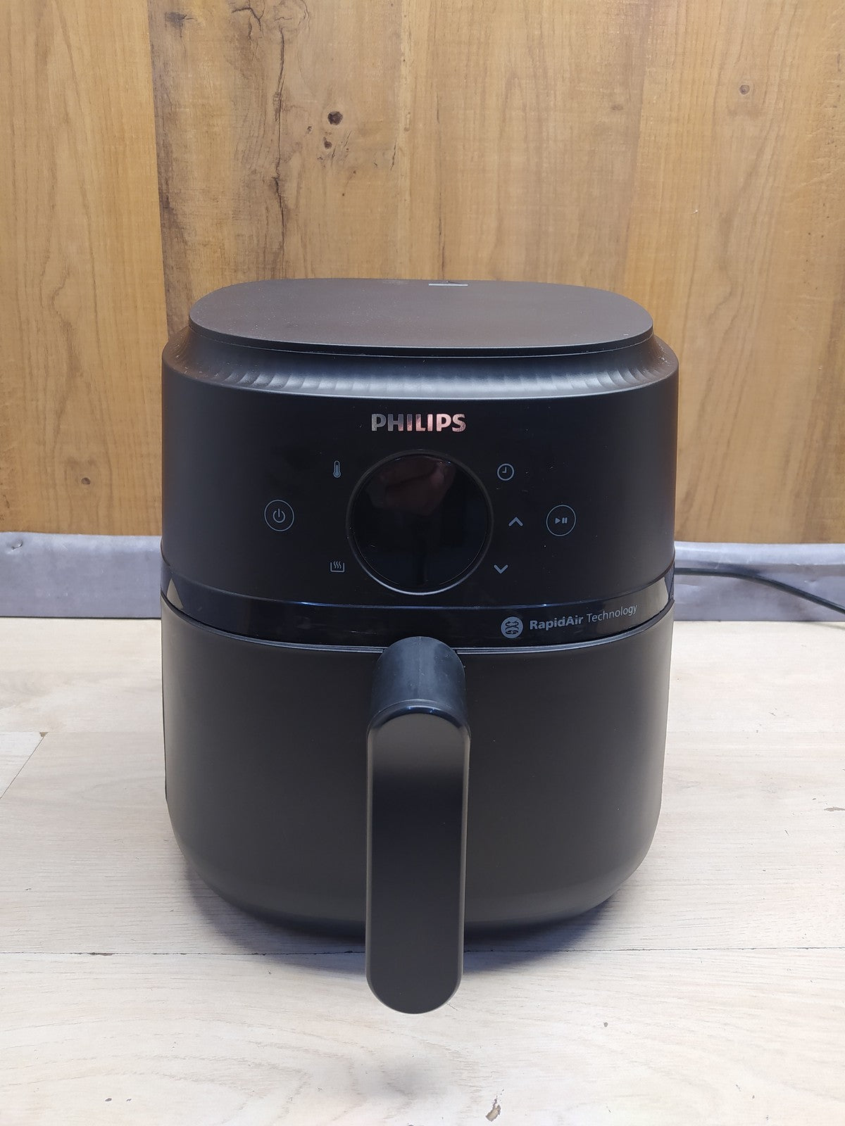 Philips Airfryer 2000 Series Heißluftfritteuse NA229/00, 4,2L, I36344