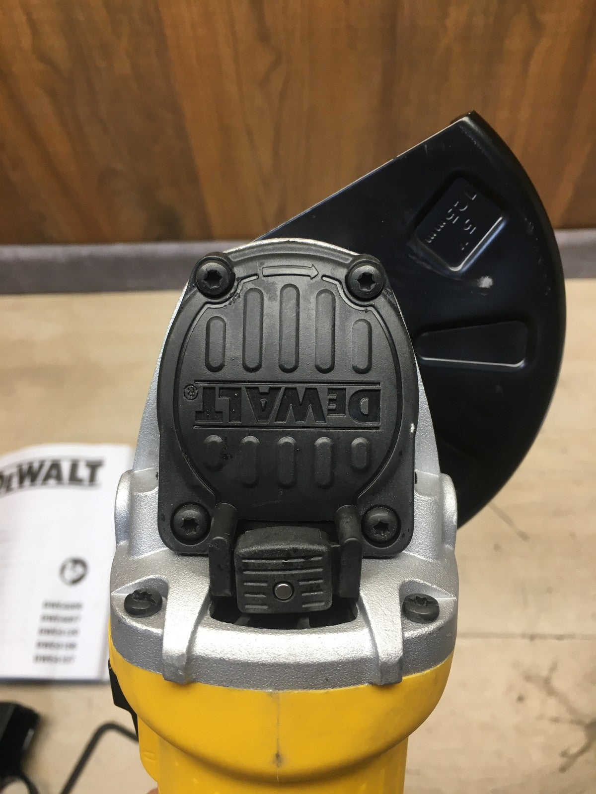 DEWALT Winkelschleifer DWE4157, 125 mm (900 Watt, 11.800 U/min), I40968
