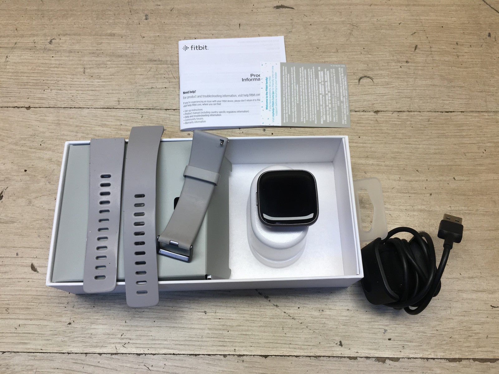 Fitbit Versa 2 Smartwatch Fitnesstracker FB507, grau, I39223