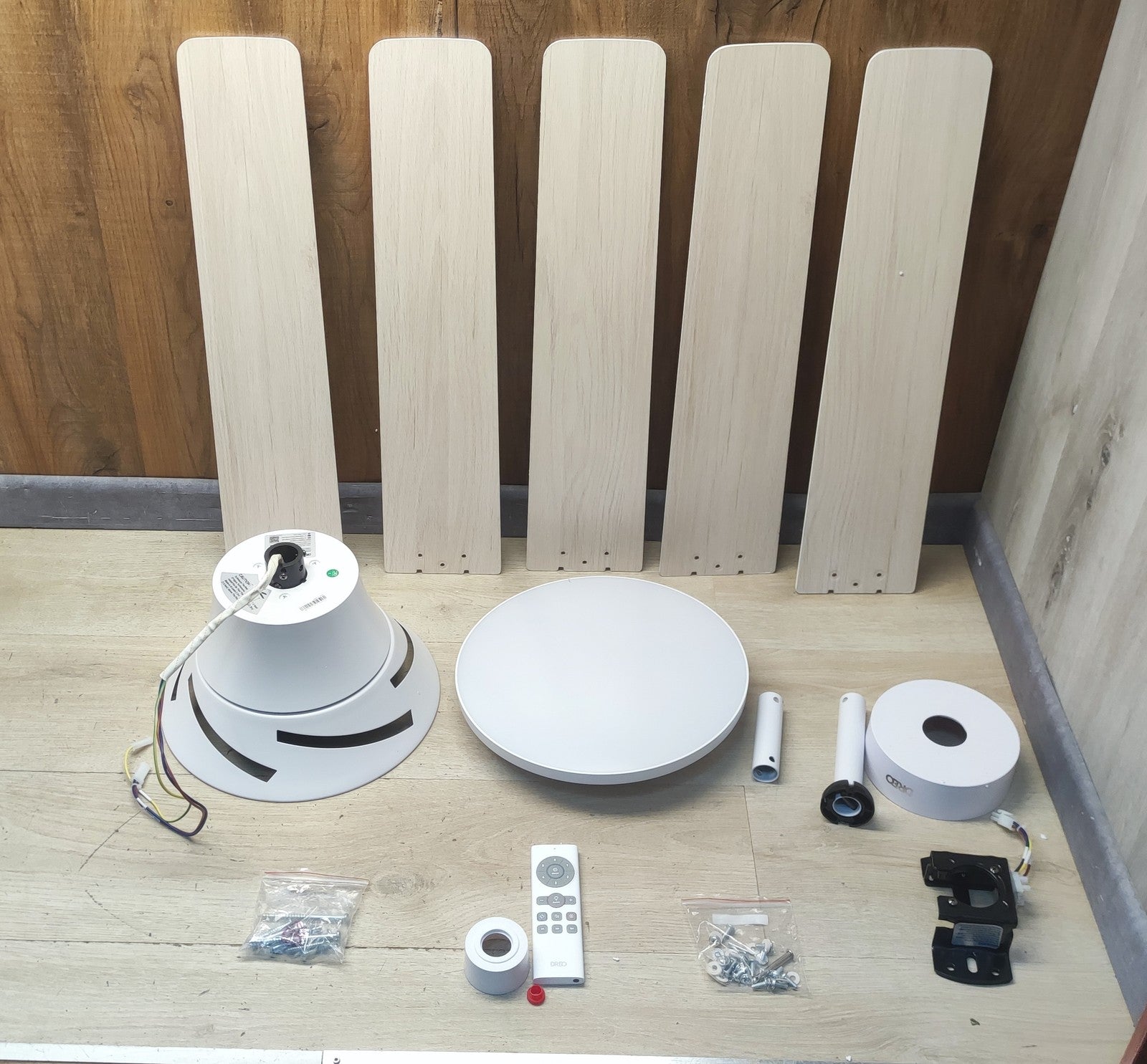 Dreo CLF521S Smart Deckenventilator mit Licht, 132 cm, I38100