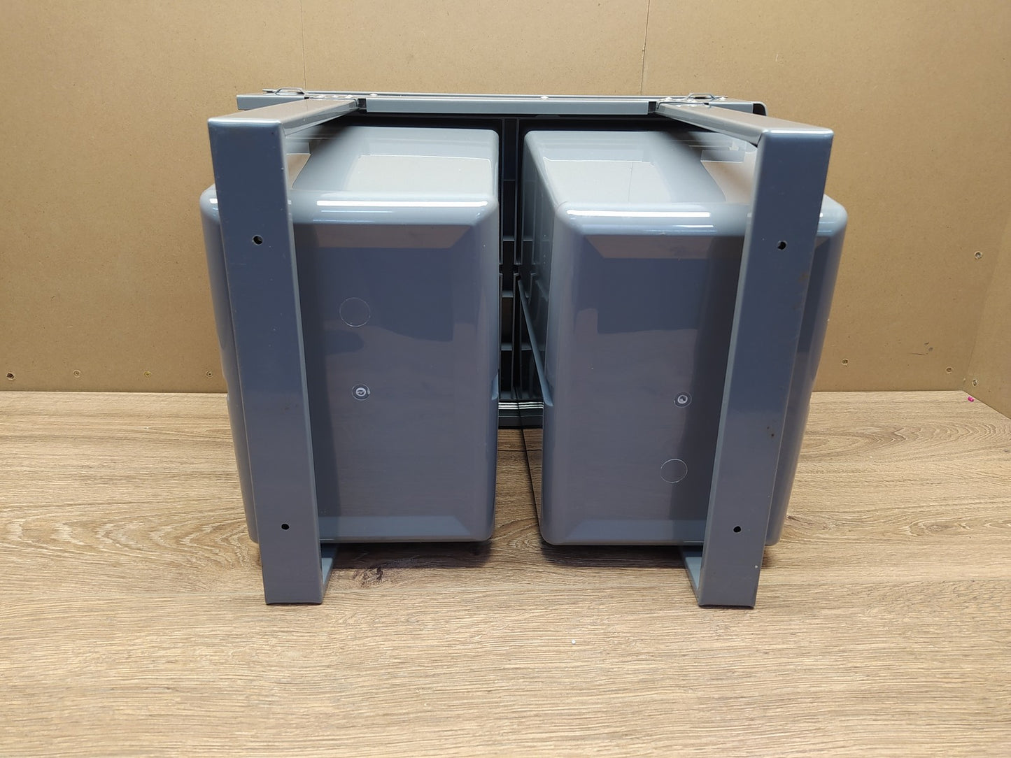 Relaxdays 10031545 Einbaumülleimer 2-fach, ausziehbar, 2x 20 l, grau, I39381