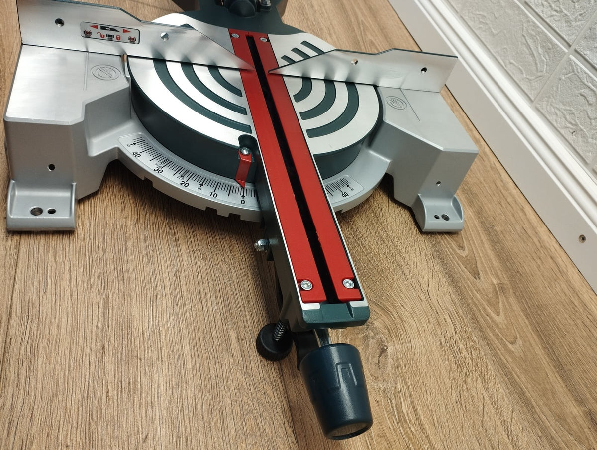 Bosch Professional GCM 80 SJ Kapp- / Gehrungssäge Zugfunktion 1400W 3601M19004