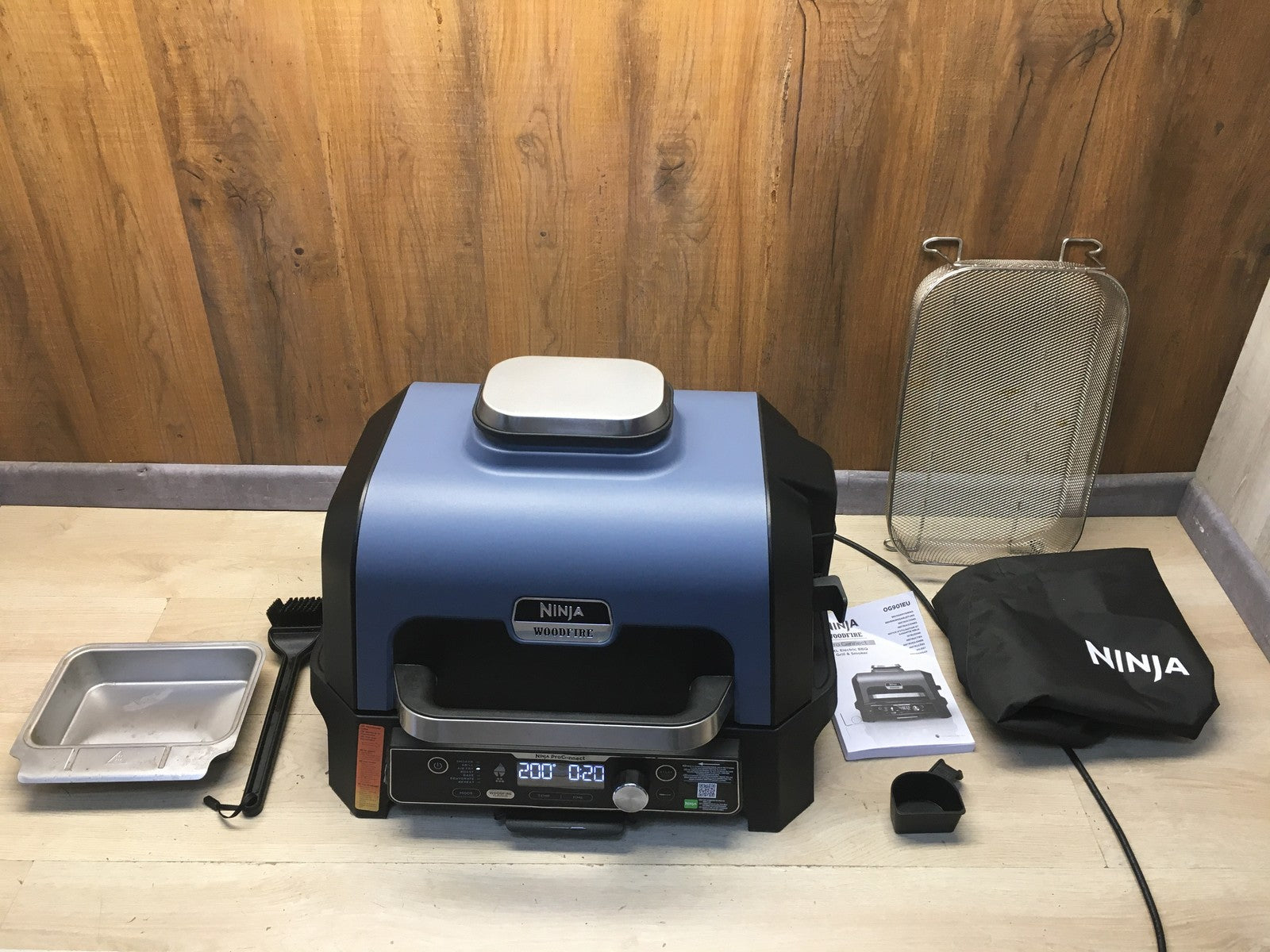 Ninja Woodfire Pro Connect XL Elektrischer BBQ Smoker Grill OG901EUAMZ, I37719