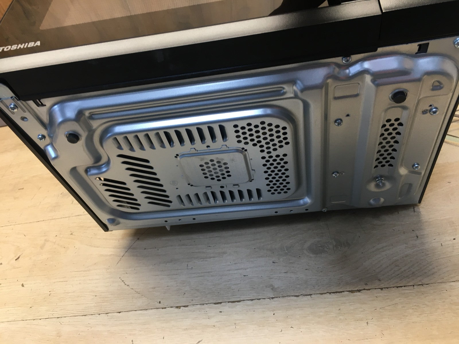 Toshiba MW3-AG20PE(BK) Mikrowelle mit Grill 20L 3-in-1 800W, Grill 1000W, I38982