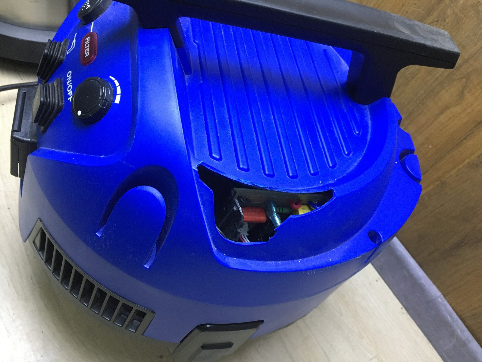 Nilfisk Multi II 30 T INOX VSC Nass-/Trockensauger, Innen- & Außenbereich I35721