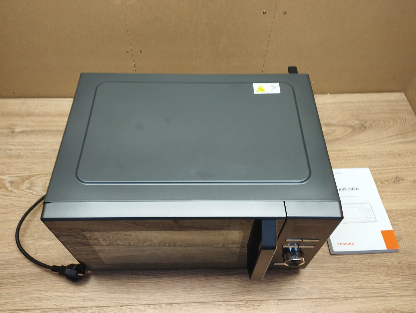 Toshiba MW3-AG25PFI(MG) Mikrowelle mit Grillfunktion, 25L, 900W, 1100W, I39734