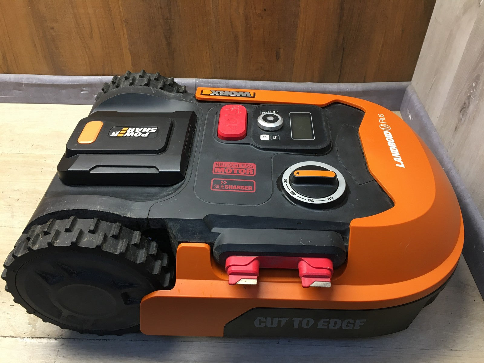 WORX Landroid M700 PLUS WR167E Mähroboter für Gärten bis 700 qm, I37355